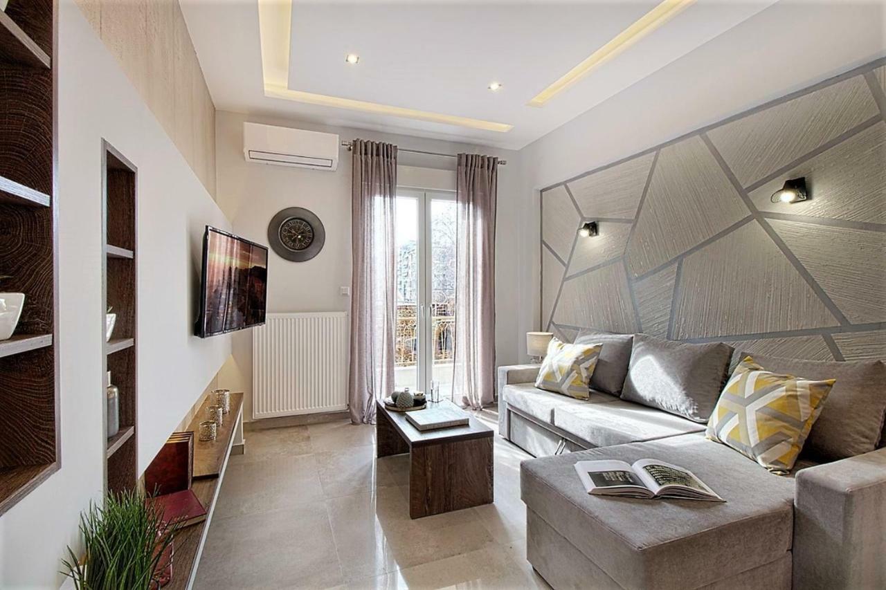 Metro Apartment Thessaloniki Buitenkant foto
