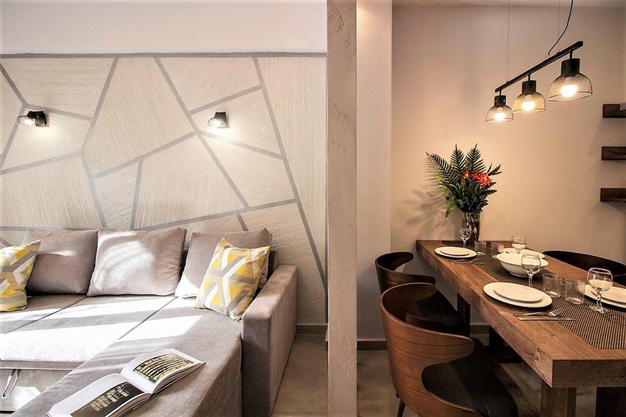 Metro Apartment Thessaloniki Buitenkant foto